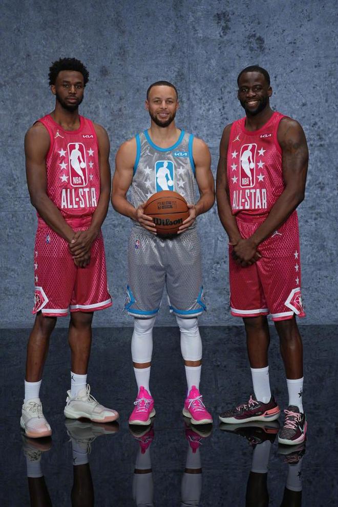 而聚光灯的 而聚光灯的