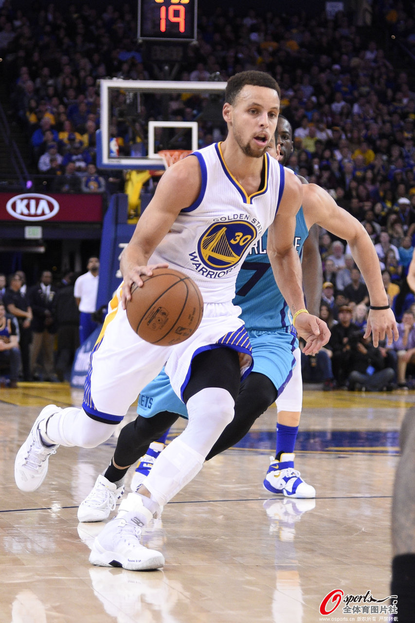 借稳定受众 借稳定受众